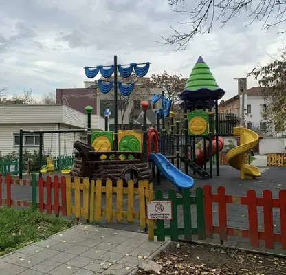 Снимка 5 — Двустаен апартамент с две тераси в Център, Пловдив