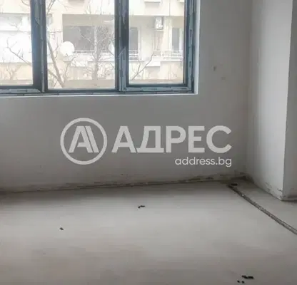 Снимка 4 — Тристаен апартамент в Център на Пловдив с асансьор