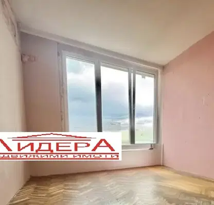 Снимка 4 — Тристаен апартамент с тераса в Център, Пловдив