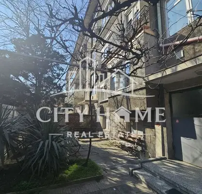 Photo 2 — 4-bedroom apartment in Plovdiv, Centyr