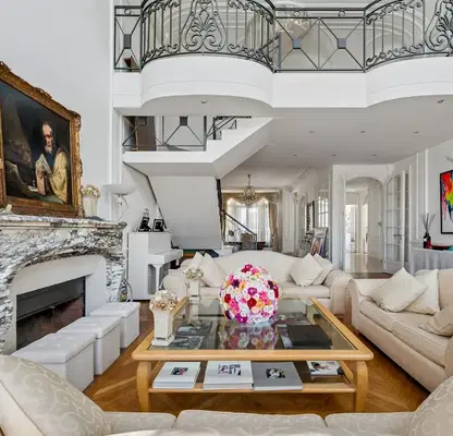 Photo 2 — 5-bedroom apartment in Plovdiv, Centyr