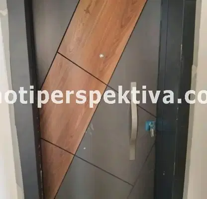 Снимка 3 — Двустаен апартамент с тераса в Кючук Париж, Пловдив
