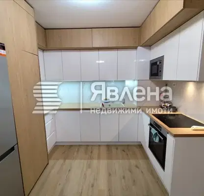 Снимка 3 — Тристаен апартамент в Кючук Париж, Пловдив с тераса