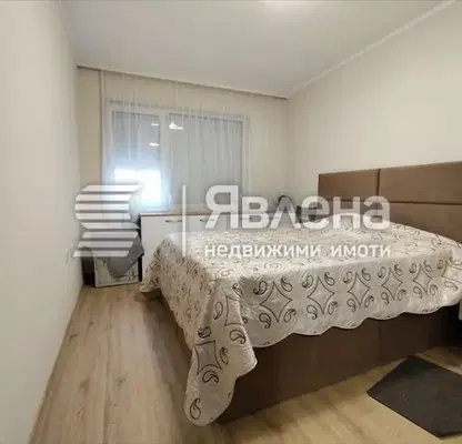 Снимка 4 — Тристаен апартамент в Кючук Париж, Пловдив с тераса