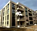 Снимка 2 — Двустаен апартамент в Остромила с тераса и асансьор
