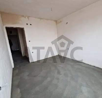 Снимка 5 — Двустаен апартамент в Тракия, Пловдив с тераса и асансьор