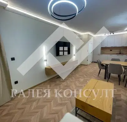 Снимка 3 — Двустаен апартамент с тераса и гледка към Родопите в Южен, Пловдив