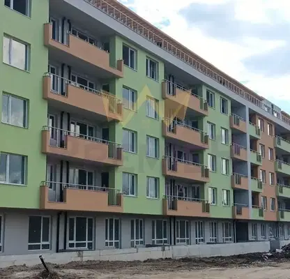 Снимка 2 — Двустаен апартамент с тераса в кв. Южен, Пловдив