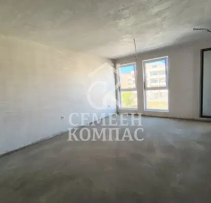 Снимка 2 — Двустаен апартамент в Южен, Пловдив с асансьор и контрол на достъпа