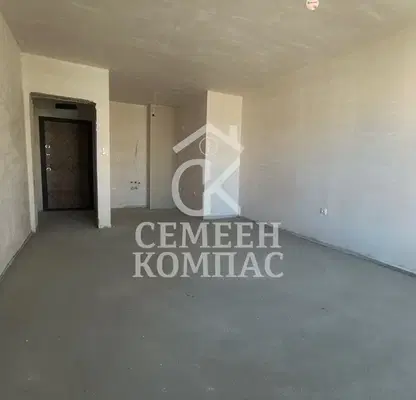Снимка 5 — Двустаен апартамент в Южен, Пловдив с асансьор и контрол на достъпа