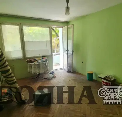 Снимка 2 — Тристаен апартамент в Русе, Център
