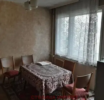 Снимка 4 — Тристаен апартамент в Русе, Център