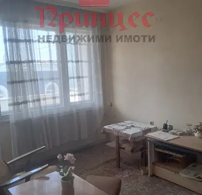 Снимка 3 — Тристаен апартамент в Русе, Център