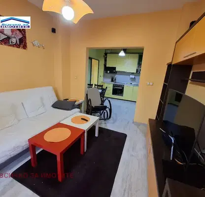 Photo 2 — 2-bedroom apartment in Ruse, Centyr