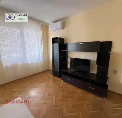 Снимка 4 — Двустаен апартамент в Русе, Център