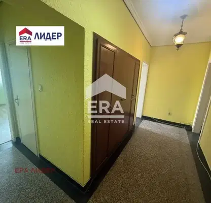 Photo 2 — 4-bedroom apartment in Ruse, Shirok Centyr
