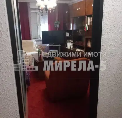 Снимка 4 — Тристаен апартамент в Русе, Възраждане