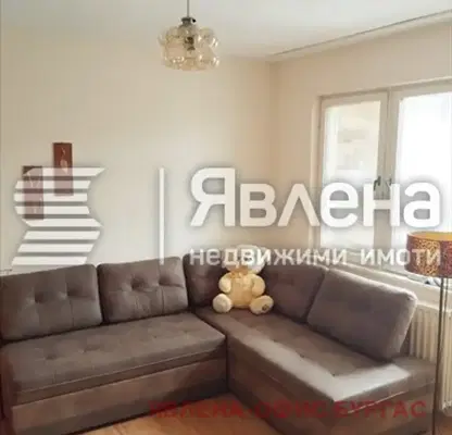 Снимка 2 — Тристаен апартамент в Бургас, с. Атия