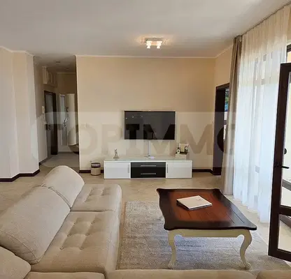 Photo 3 — 4-bedroom apartment in Dobrich, Topola