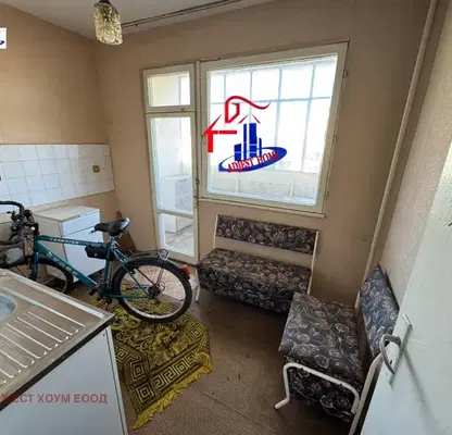 Снимка 2 — Двустаен апартамент в Шумен, 5-ти полк