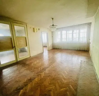Photo 2 — 3-bedroom apartment in Shumen, Dobrudjanski