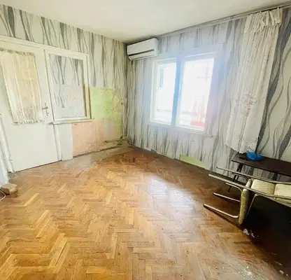 Photo 3 — 3-bedroom apartment in Shumen, Dobrudjanski