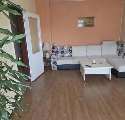 Photo 2 — 3-bedroom apartment in Shumen, Tombul Djamiya