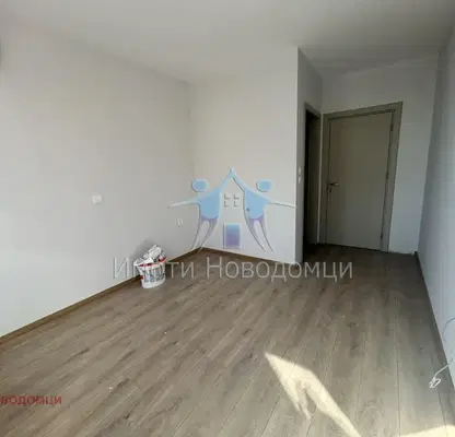 Снимка 3 — Тристаен апартамент в Шумен, Тракия