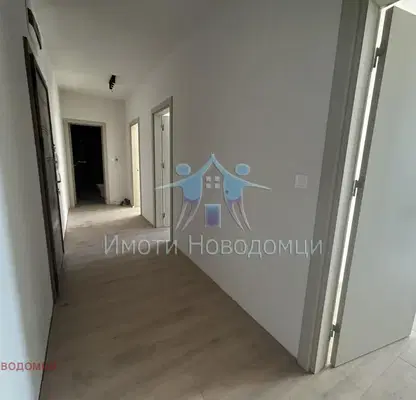 Снимка 5 — Тристаен апартамент в Шумен, Тракия