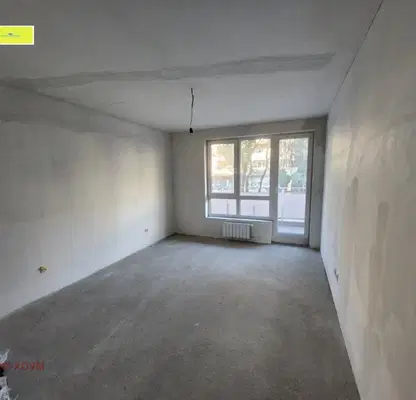 Снимка 4 — Двустаен апартамент 86 кв.м. в Банишора с два балкона