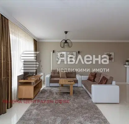 Снимка 2 — Тристаен апартамент с две тераси в Бояна, София