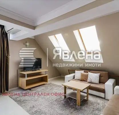 Снимка 3 — Четиристаен мезонет с тераса и гледка към Витоша в Бояна