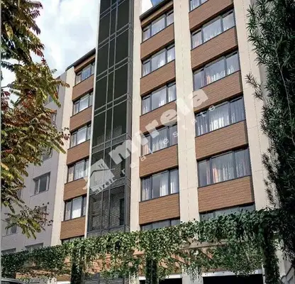Снимка 3 — Тристаен апартамент с тераса в Център, София, ново строителство