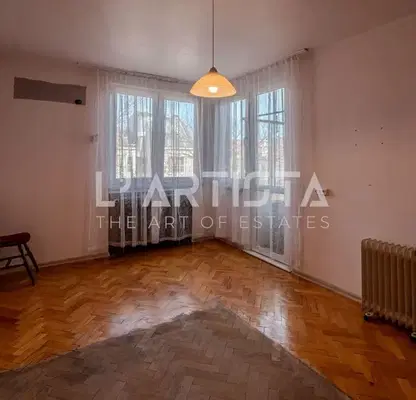 Photo 4 — Large 4-room apartment in Center with parking