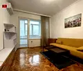 Снимка 2 — Двустаен апартамент в Център, ул. Искър, с остъклен балкон