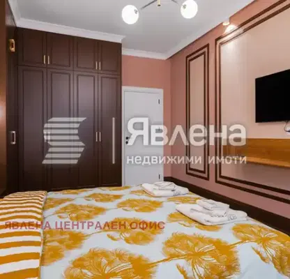 Снимка 3 — Двустаен апартамент в София, Център