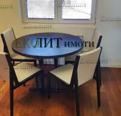 Снимка 3 — 3-стаен апартамент в Център с две тераси