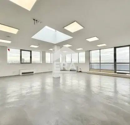 Photo 3 — Three-room apartment with panoramic terrace in Center, Sofia