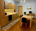 Снимка 4 — 3-стаен апартамент в Център, бул. Васил Левски с балкон