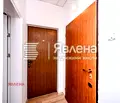 Снимка 3 — 4-стаен апартамент в Център с тераса и гледка към двор