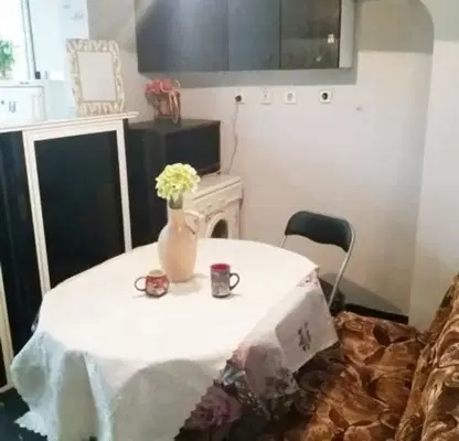 Снимка 3 — Двустаен апартамент 79 кв.м. в кв. Изток с тераса