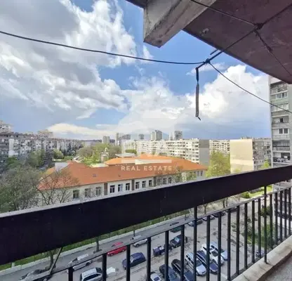 Снимка 3 — Тристаен апартамент с две тераси в Красна поляна 1, София
