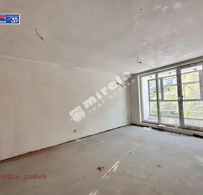 Снимка 2 — Двустаен апартамент в Люлин 5 с балкон и асансьор