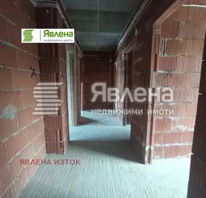 Снимка 5 — Четиристаен апартамент с две тераси в Овча купел 1, София
