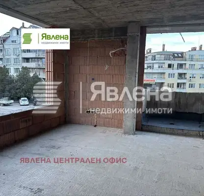 Снимка 3 — Тристаен апартамент с две тераси в Овча купел, София