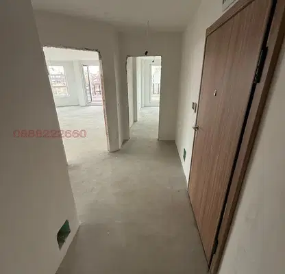 Photo 3 — Three-room apartment with two terraces in Vitosha district, Sofia