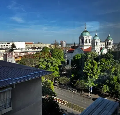 Снимка 2 — Тристаен апартамент в Стара Загора, Център