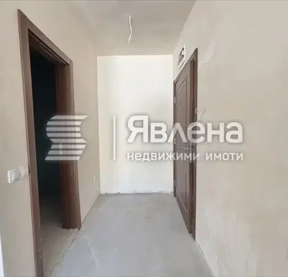 Снимка 2 — Просторен 2-стаен апартамент в центъра на Свети Влас с голяма тераса