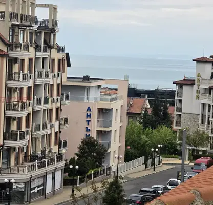 Снимка 2 — Двустаен апартамент в Бургас, Свети Влас