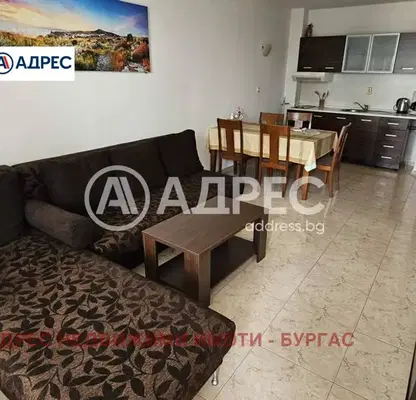 Снимка 2 — Двустаен апартамент в Свети Влас с тераса и гледка към морето